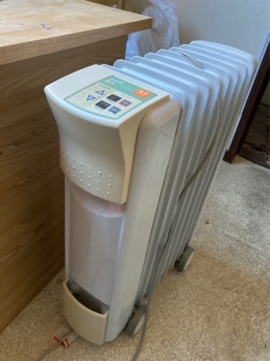 古いオイルヒーターです。