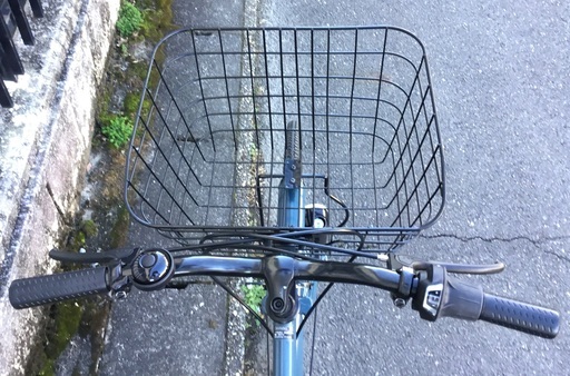 ＜新品同様＞サカイサイクル 27インチ自転車・シマノ6段変速・LEDライト・ 鍵付き・お掃除済ですぐ乗れます