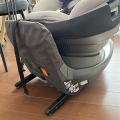 決まりました！　チャイルドシート　コンビ　conbi theS 新生児の画像