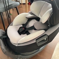 決まりました！　チャイルドシート　コンビ　conbi theS 新生児