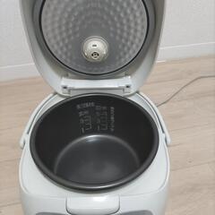 炊飯器の画像