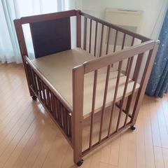 ⑥スヌーピー ミニベビーベッドの画像