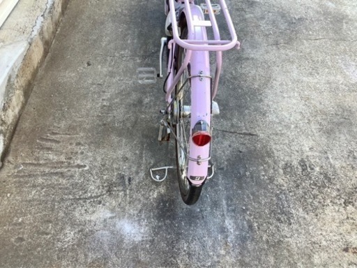 237 ブリヂストン最新機種電動アシスト自転車カジュアE26インチ　ピンクアルミボディー
