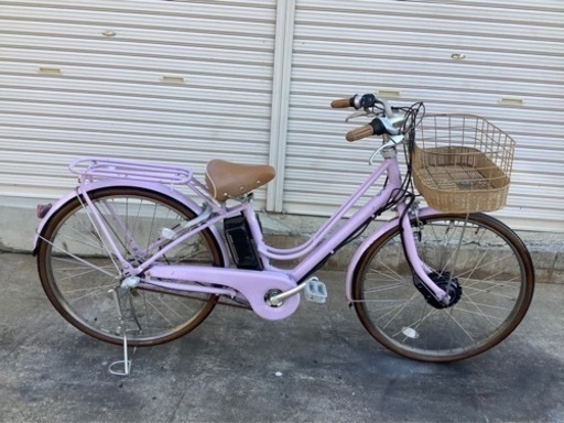 237 ブリヂストン最新機種電動アシスト自転車カジュアE26インチ　ピンクアルミボディー