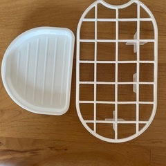 哺乳瓶などの消毒容器の画像