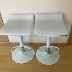 【お話し中】カウンターチェア　2脚　破れあり