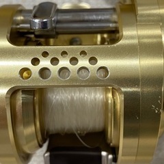🐟【つり具】シマノカルカッタコンクエスト200右【釣具地域最大高価買取アールワン田川/マンガ倉庫グループ】の画像