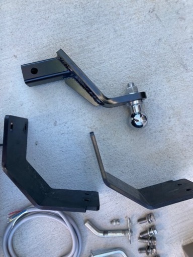 中古美品　ヒッチメンバー サントレックス　クロスビー DAA-MN71S 4WD (スタンダード (A) TM815010 日本製　ヒ