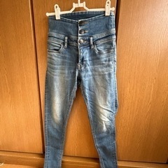 エモダ　ハイウェストスキニー　美品