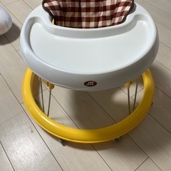 折りたたみ歩行器