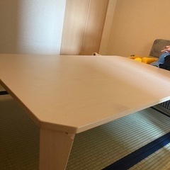 ニトリ　ホワイトローテーブル