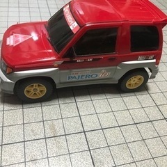 三菱　パジェロ　