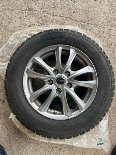 スタッドレスタイヤホイールセット ミニバンなど　19565R15