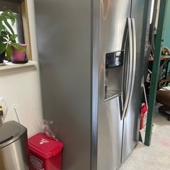 【最終値下げ】海外製　ワールプール　冷蔵庫の画像