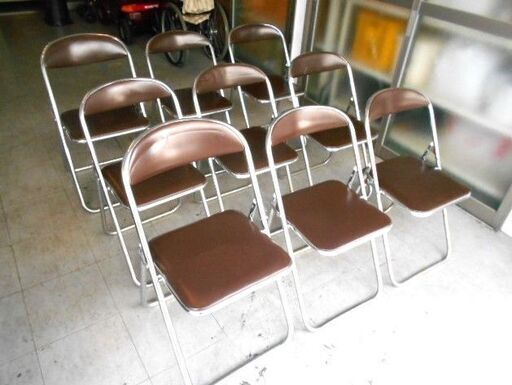 コクヨパイプ椅子９脚セット　此方までお引き取りできる方のみ。