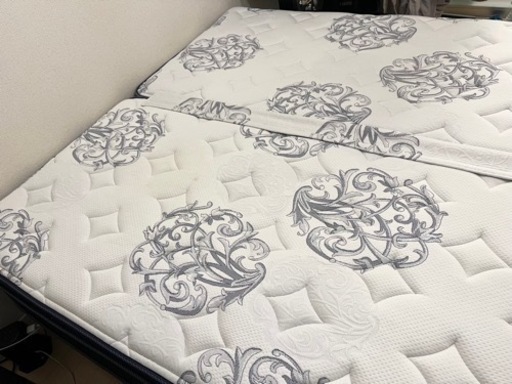※週末限定値下げ　《使用期間1年半　定価約13万円》 マットレスのみ　ワイドクイーン