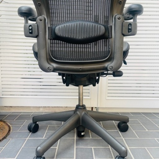《売約済》Aeron Chairs ハーマンミラー hermanmiller アーロンチェア 検　Bサイズ　Bタイプ　フル　フル装備　ランバーサポート　スタンダード　タイプ　座メッシュ KOKUYO  ing Gliding Chair コクヨ　イング　スチールケース　steelcase　デスクチェア　OAチェア　展示品　メッシュ　ポリッシュ　OKAMURA オカムラ コンテッサ Contessa