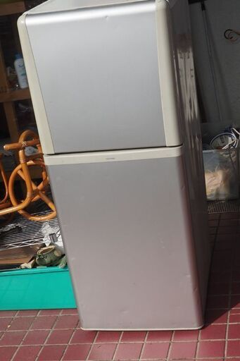 冷蔵庫、４８ｘ５７ｘ１２２