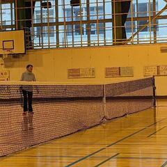 毎週日曜日体育館で硬式テニス🎾やりませんか！