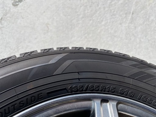 【取引済み】195/65R15 アイスガードスタッドレスタイヤ バリ溝
