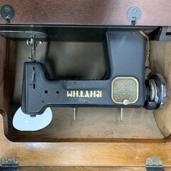 ★来店限定★　RHYTHM　リズムミシン　足踏みミシン　鉄脚　ビンテージ　ジャンクの画像