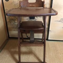 机付きベビーチェア 赤ちゃん用 ハイチェア テーブル付き 椅子 イス 木製の画像