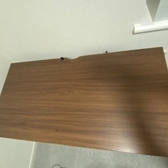パソコンデスクの画像