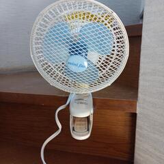 クリップ型小型扇風機