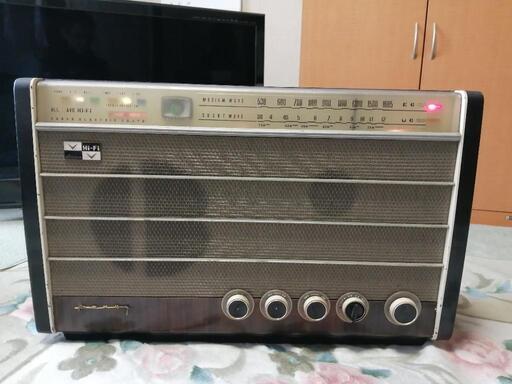 昭和レトロ　 大型ラジオ　SANYO SF950 　アンティーク