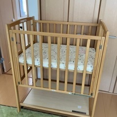 ベビーベッド　ツーオープン（国産メーカーヤマサキ）