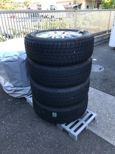 中古スタッドレスタイヤ 195/65R15 ホイール付き4本セット