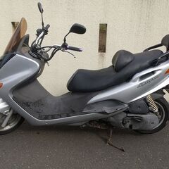 ヤマハ　マジェスティ　１２５ＣＣ