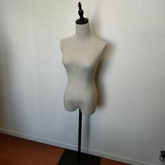 美品レディーストルソー　マネキン