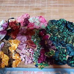 鬼滅柄シュシュ沢山