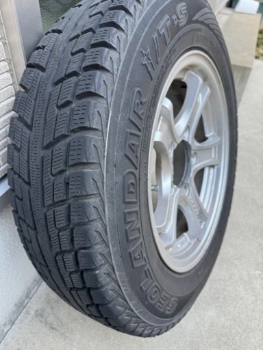 ジムニーJB23のスタッドレスタイヤとキーラーのホイール4本