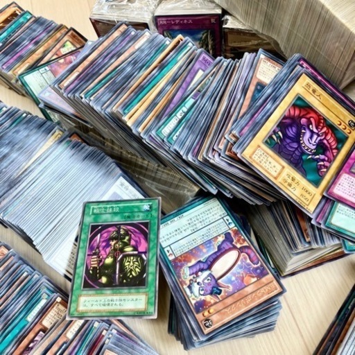 遊戯王カード 大量おまとめ約２４kg 12000枚以上