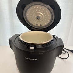 【取引中】低温調理もできる炊飯器の画像