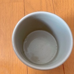 キャンドルスタンド又は多肉植物などの鉢の画像
