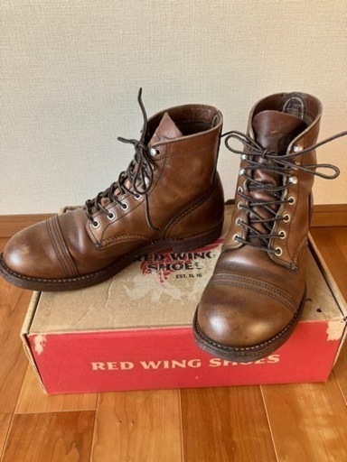 レッドウィング　8111