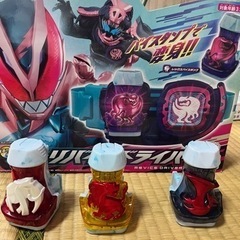 仮面ライダーリバイス 変身ベルト おまけ付き