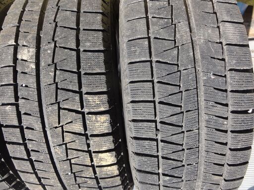 値下！スタッドレスタイヤ2015年製　215/55R17