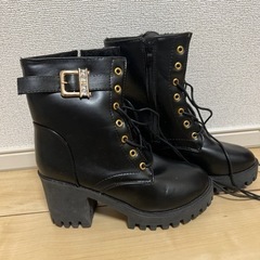 レディース　ショートブーツ　黒　の画像