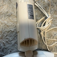 アイリスオオヤマ　サイクロン　布団掃除機　KIC-FAC2の画像