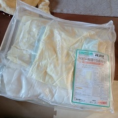 ベビー布団セット＋抱っこ紐＋哺乳瓶5本セットの画像