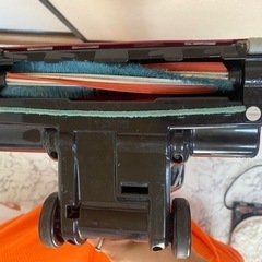 SHARP ほうき形電気掃除機の画像