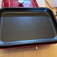 【BRUNO】ミッキー、ミニー、プルート コンパクトホットプレート レッドの画像