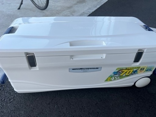 スペーザホエールライト450 45L シマノクーラーボックス　ダイワクーラーボックス