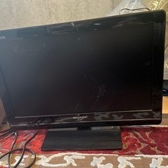 テレビ　SHARP AQUOS 2011年製　LC-19K5