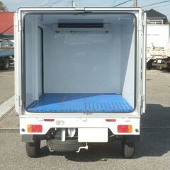 R4 NT100クリッパートラック -5℃冷凍冷蔵車　ETC オートライト ラジオ 走行0.8万km 車検Ｒ7年8月 -5~25℃設定　16636の画像