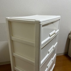 【本日取引希望】4段衣装ケースの画像